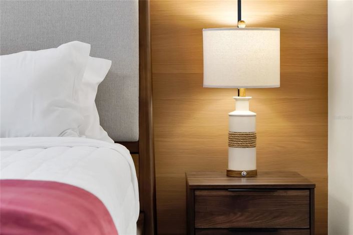 Image No.42-5 Bed Townhouse for sale