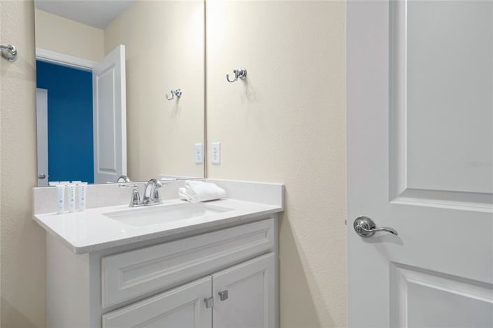 Image No.51-5 Bed Townhouse for sale