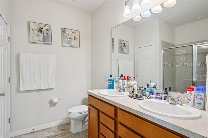 Image No.21-4 Bed Property for sale