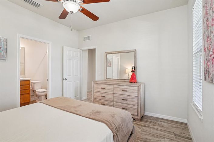 Image No.24-4 Bed Property for sale