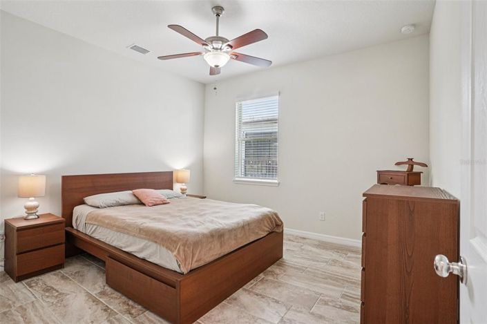 Image No.26-4 Bed Property for sale