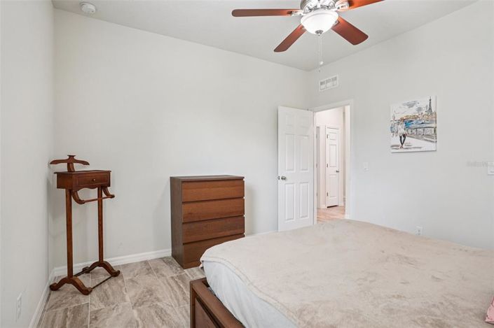 Image No.27-4 Bed Property for sale