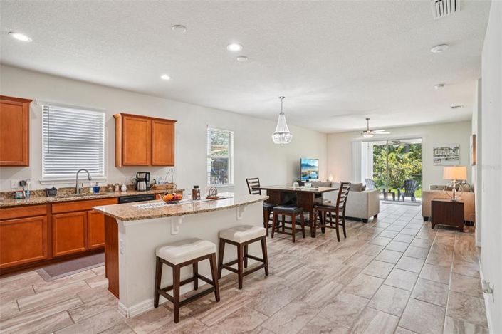 Image No.6-4 Bed Property for sale