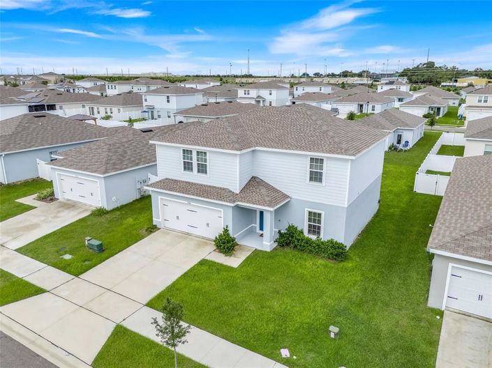 Image No.4-4 Bed Property for sale