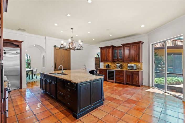 Image No.21-4 Bed Property for sale