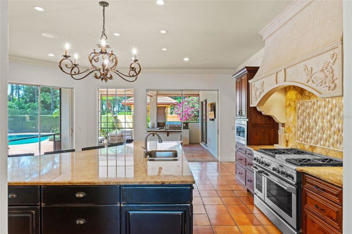 Image No.24-4 Bed Property for sale