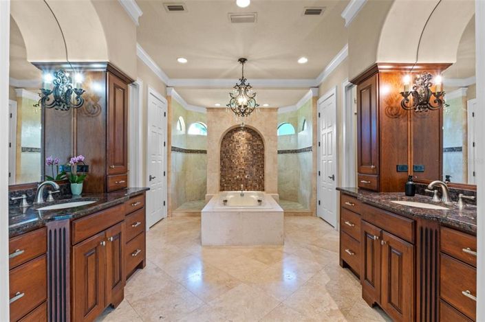 Image No.29-4 Bed Property for sale