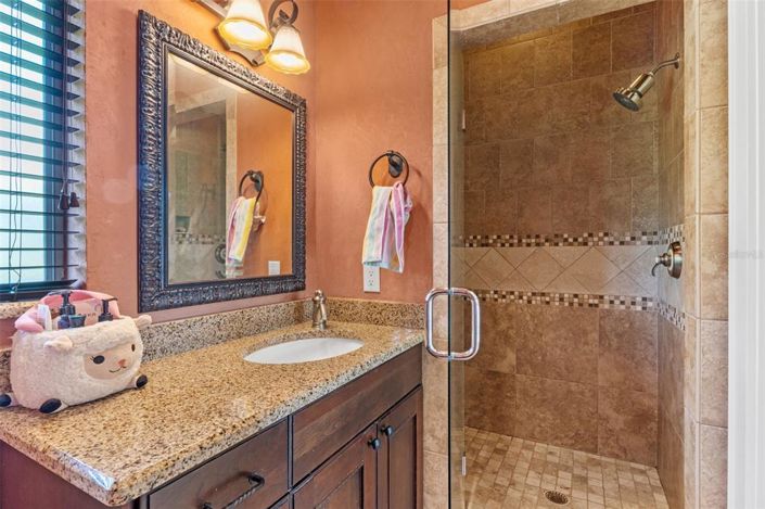 Image No.38-4 Bed Property for sale