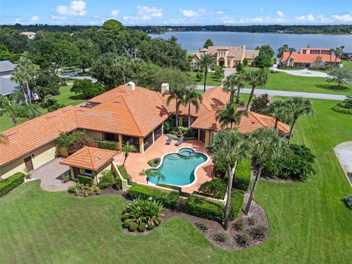 Image No.55-4 Bed Property for sale