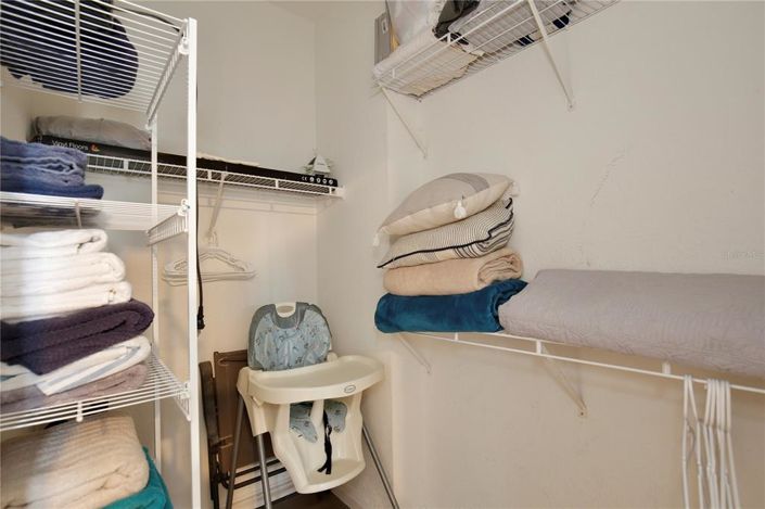 Image No.13-3 Bed Property for sale