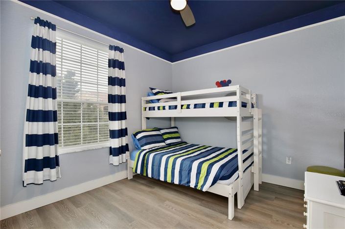 Image No.18-3 Bed Property for sale