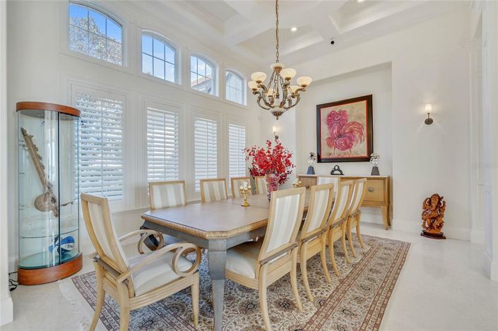 Image No.21-6 Bed Property for sale