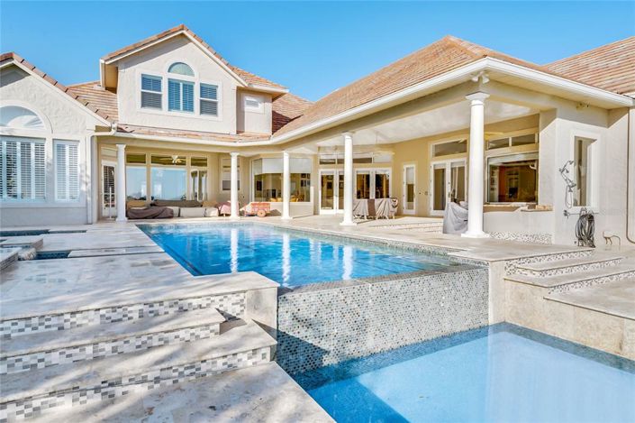 Image No.57-6 Bed Property for sale