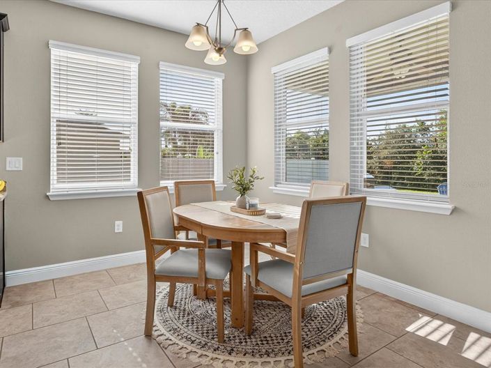 Image No.10-3 Bed Property for sale