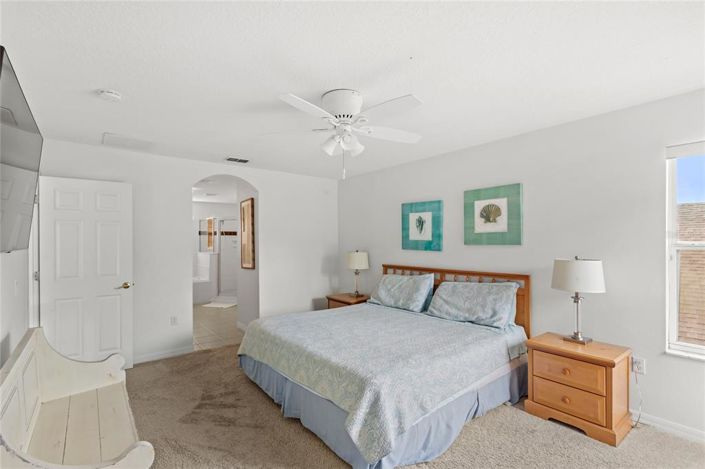 Image No.30-5 Bed Property for sale