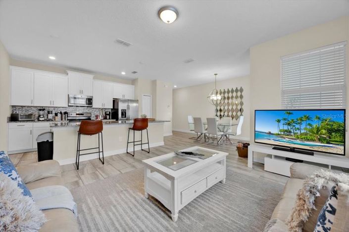 Image No.14-4 Bed Townhouse for sale