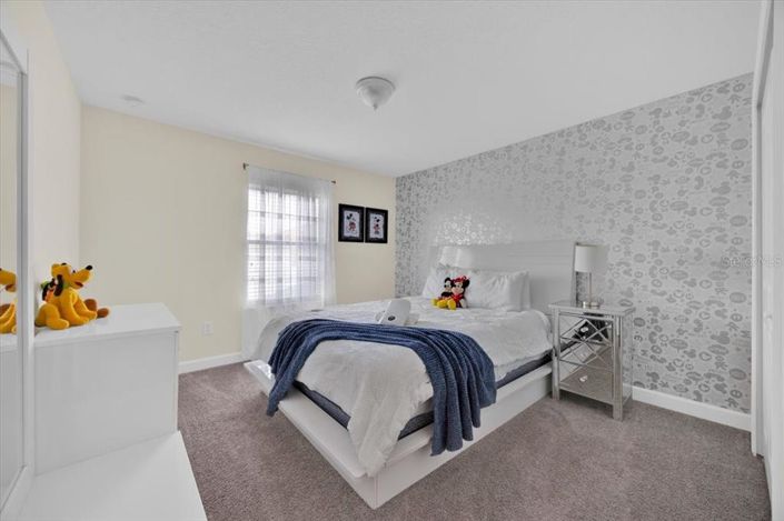 Image No.20-4 Bed Townhouse for sale