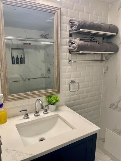 Image No.12-1 Bed Property for sale