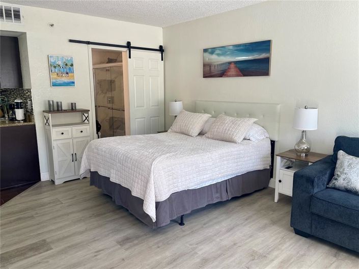 Image No.6-1 Bed Property for sale