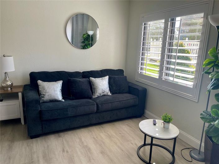 Image No.9-1 Bed Property for sale