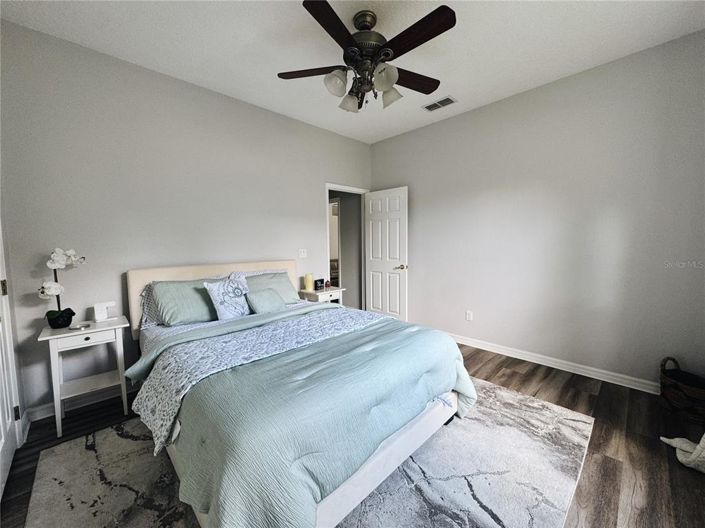 Image No.19-4 Bed Property for sale