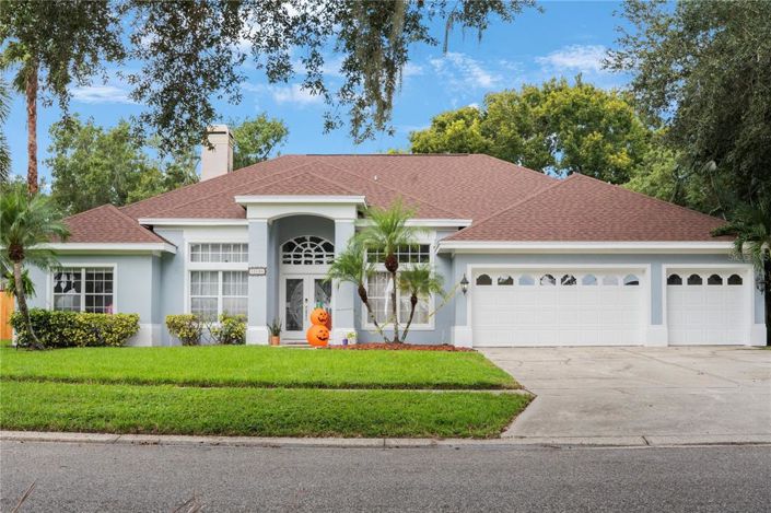 Image No.2-4 Bed Property for sale