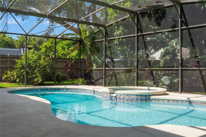 Image No.32-4 Bed Property for sale