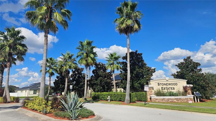 Image No.2-4 Bed Property for sale