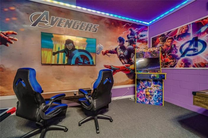 Image No.10-10 Bed Property for sale