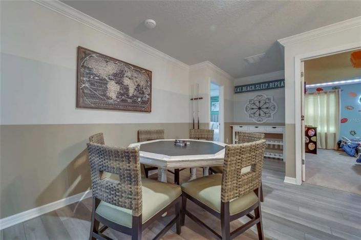 Image No.22-10 Bed Property for sale