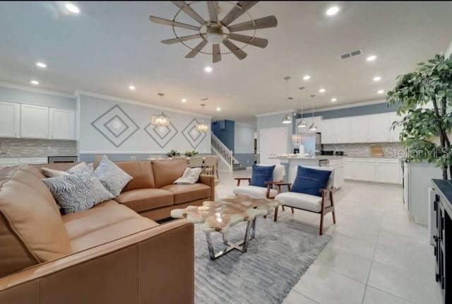 Image No.3-10 Bed Property for sale