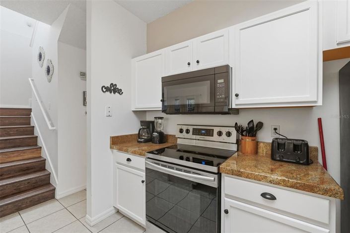 Image No.14-4 Bed Townhouse for sale