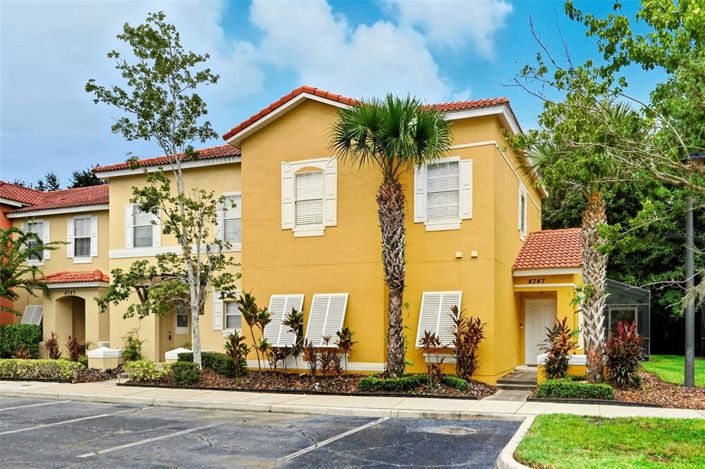 Image No.2-4 Bed Townhouse for sale