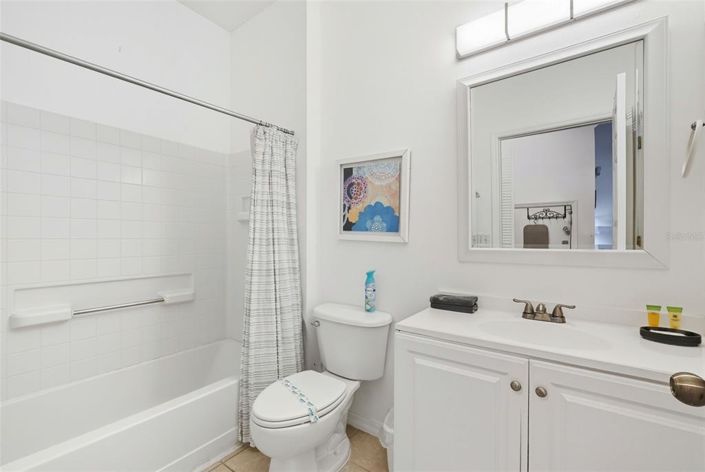 Image No.21-4 Bed Townhouse for sale