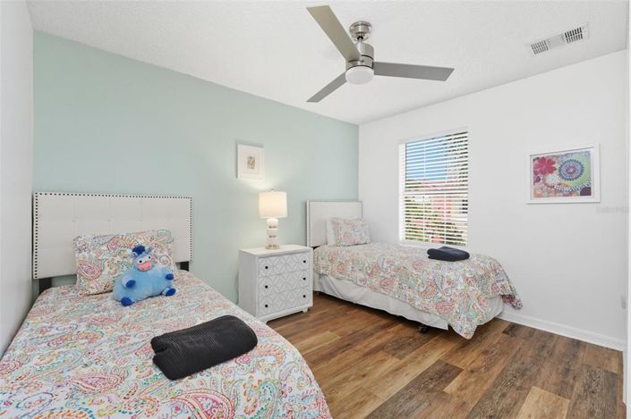 Image No.26-4 Bed Townhouse for sale