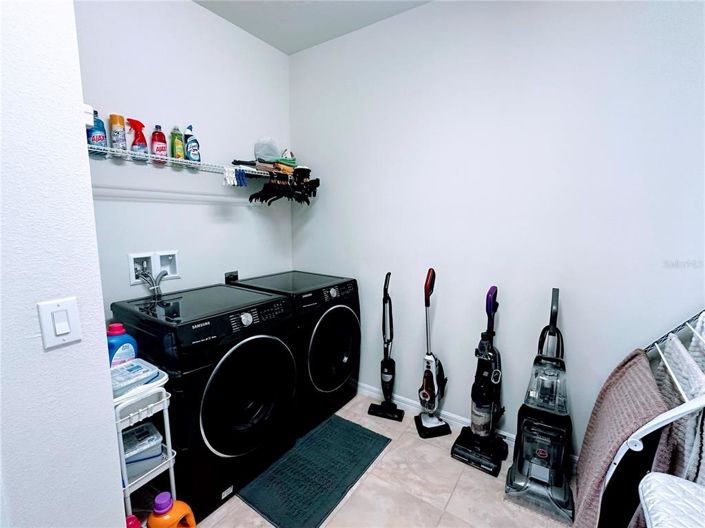 Image No.12-4 Bed Property for sale