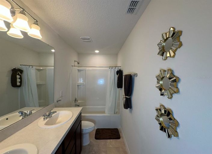 Image No.30-4 Bed Property for sale