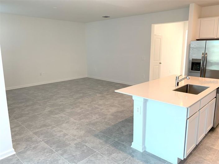 Image No.8-3 Bed Property for sale