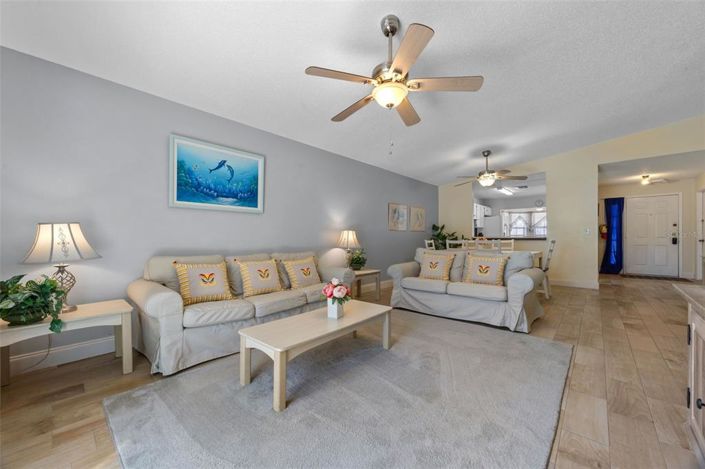 Image No.15-3 Bed Property for sale