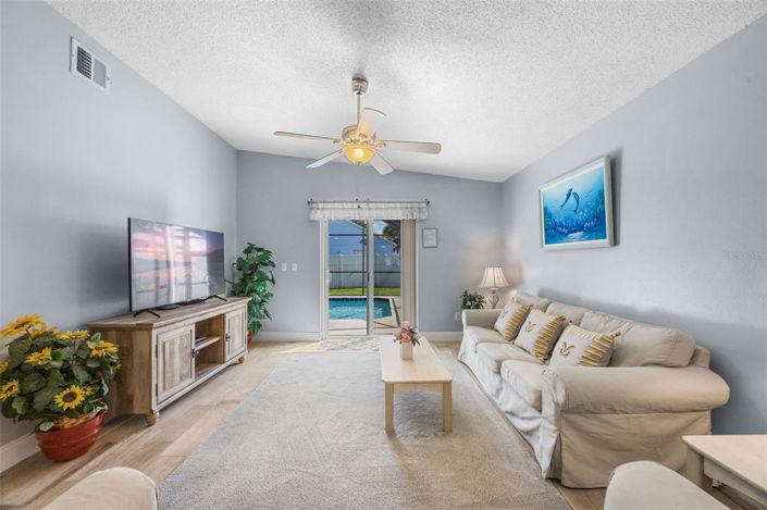 Image No.17-3 Bed Property for sale