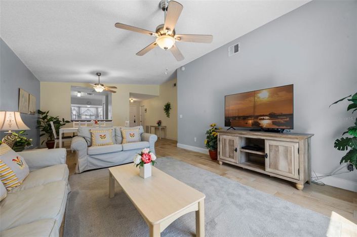 Image No.19-3 Bed Property for sale