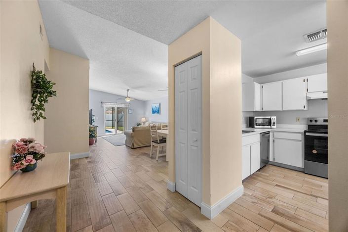 Image No.26-3 Bed Property for sale