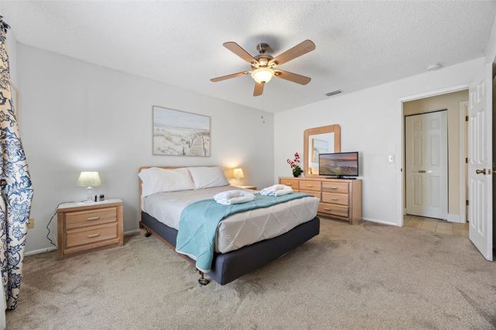 Image No.30-3 Bed Property for sale