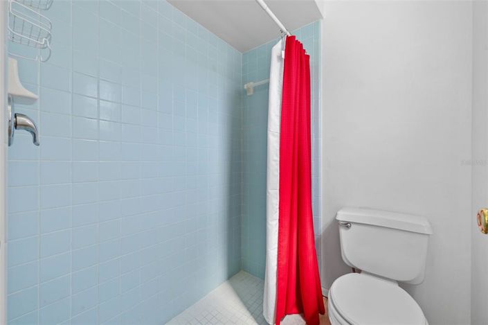 Image No.33-3 Bed Property for sale