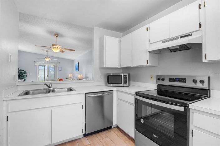 Image No.6-3 Bed Property for sale