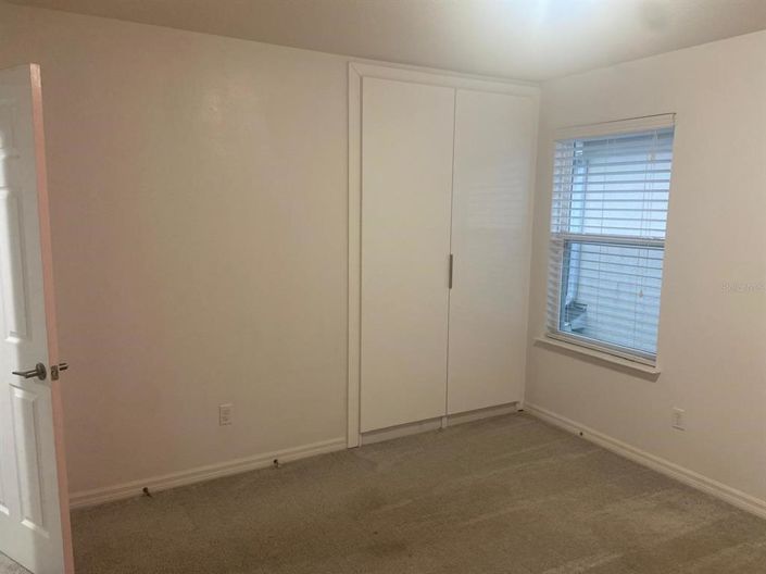 Image No.10-4 Bed Property for sale