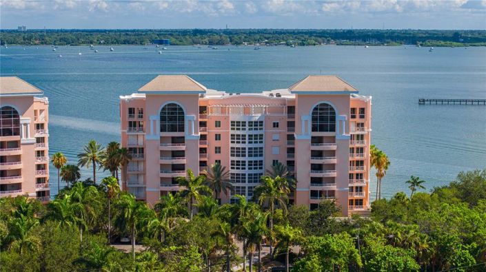 Image No.42-3 Bed Property for sale