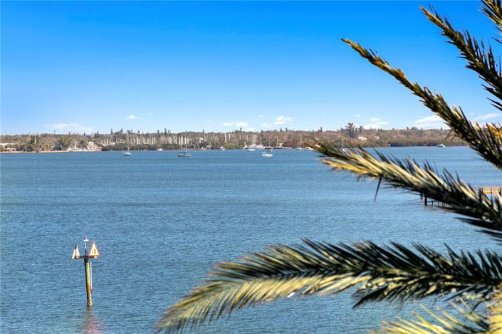 Image No.5-3 Bed Property for sale