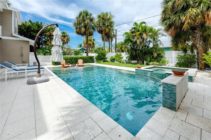 Image No.4-3 Bed Property for sale