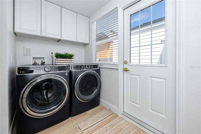 Image No.17-3 Bed Property for sale